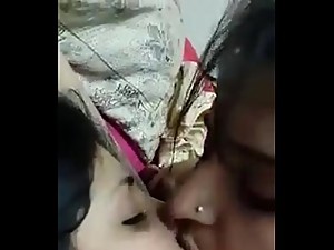 Tamil girls and girls love