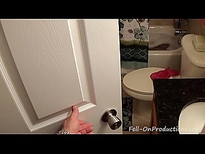 Madisin Lee in Bathing Mommy Needs Cock.