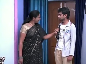 Indian House Wife Aunty Romance with