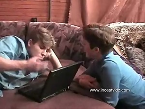 son play at computer but come horny mom