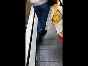 Follow Ass 38 (mom+son hot jeans ass)