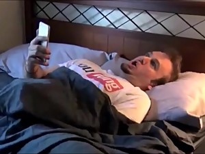 M3RKMUS1C likes to jerk off to She Knives!