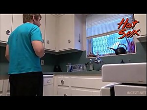 mom kitchen sex 2017