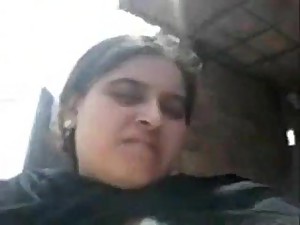 Punjabi beautiful muslim Ammi jaan fucked